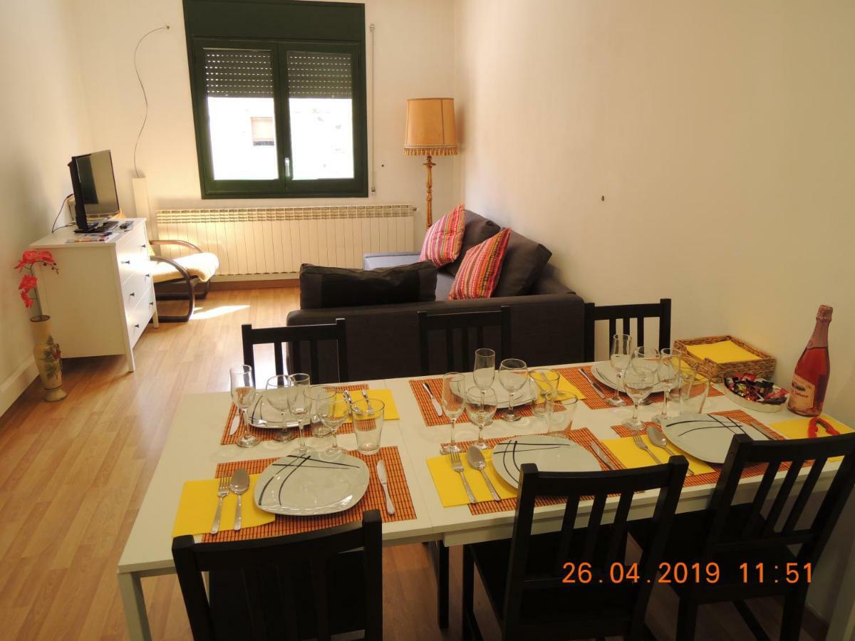 Apartament Jasmine Apartment Besalu Exterior photo