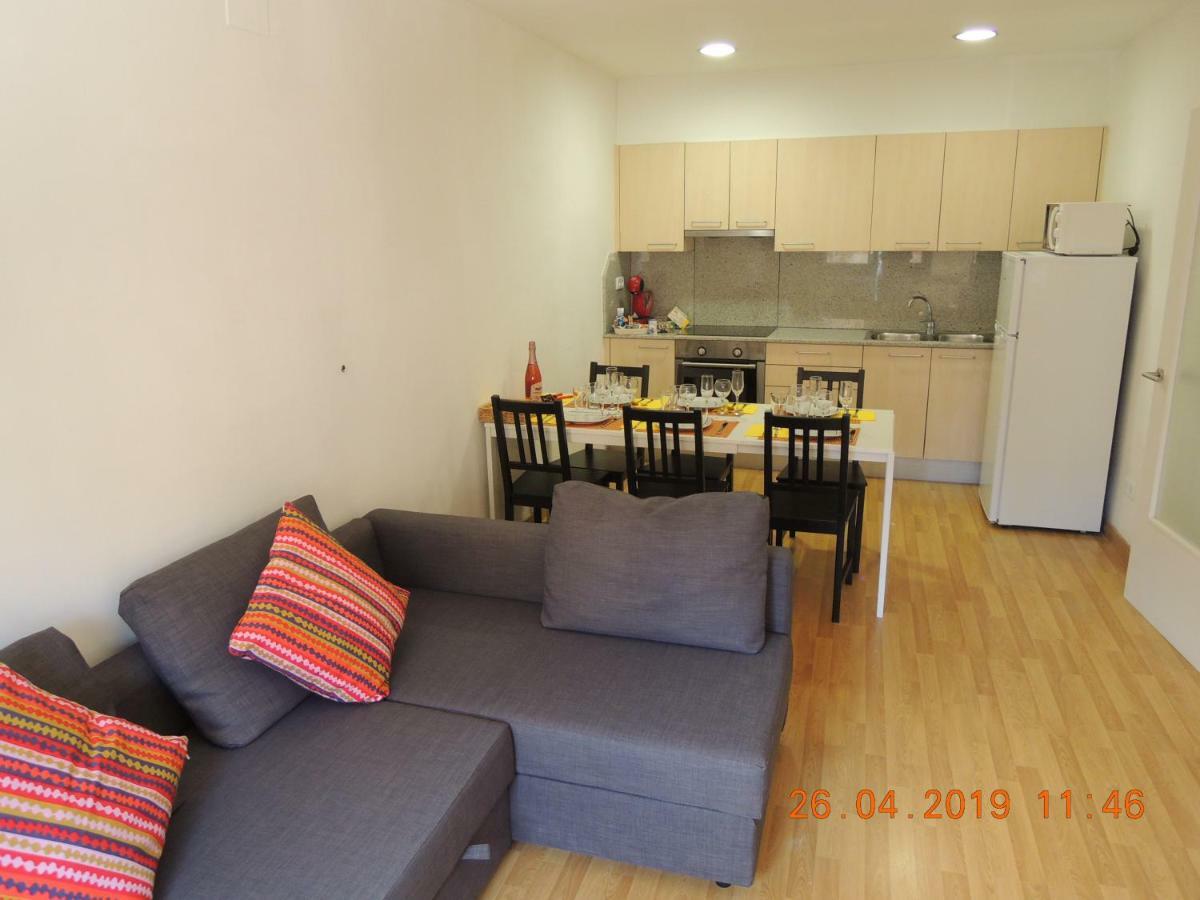 Apartament Jasmine Apartment Besalu Exterior photo