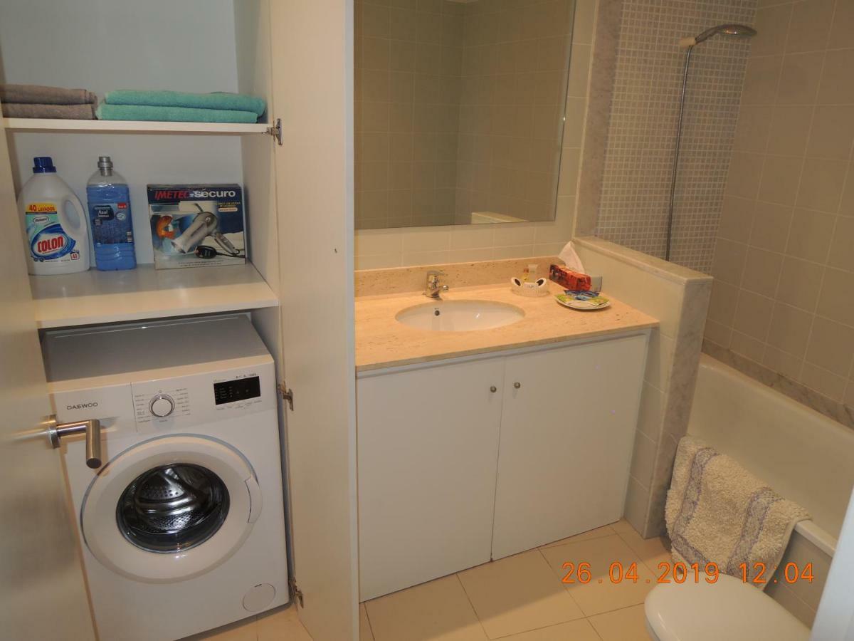 Apartament Jasmine Apartment Besalu Exterior photo
