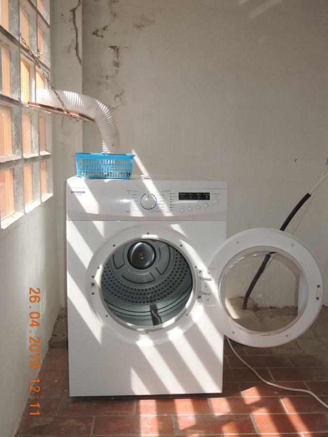 Apartament Jasmine Apartment Besalu Exterior photo